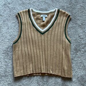 RSQ Preppy Women’s Sweater Vest | Size: XL